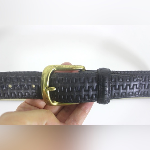 34”-38” Pierre Cardin Paris Vintage Black Leather Belt with Embossed Detail - Picture 4 of 8